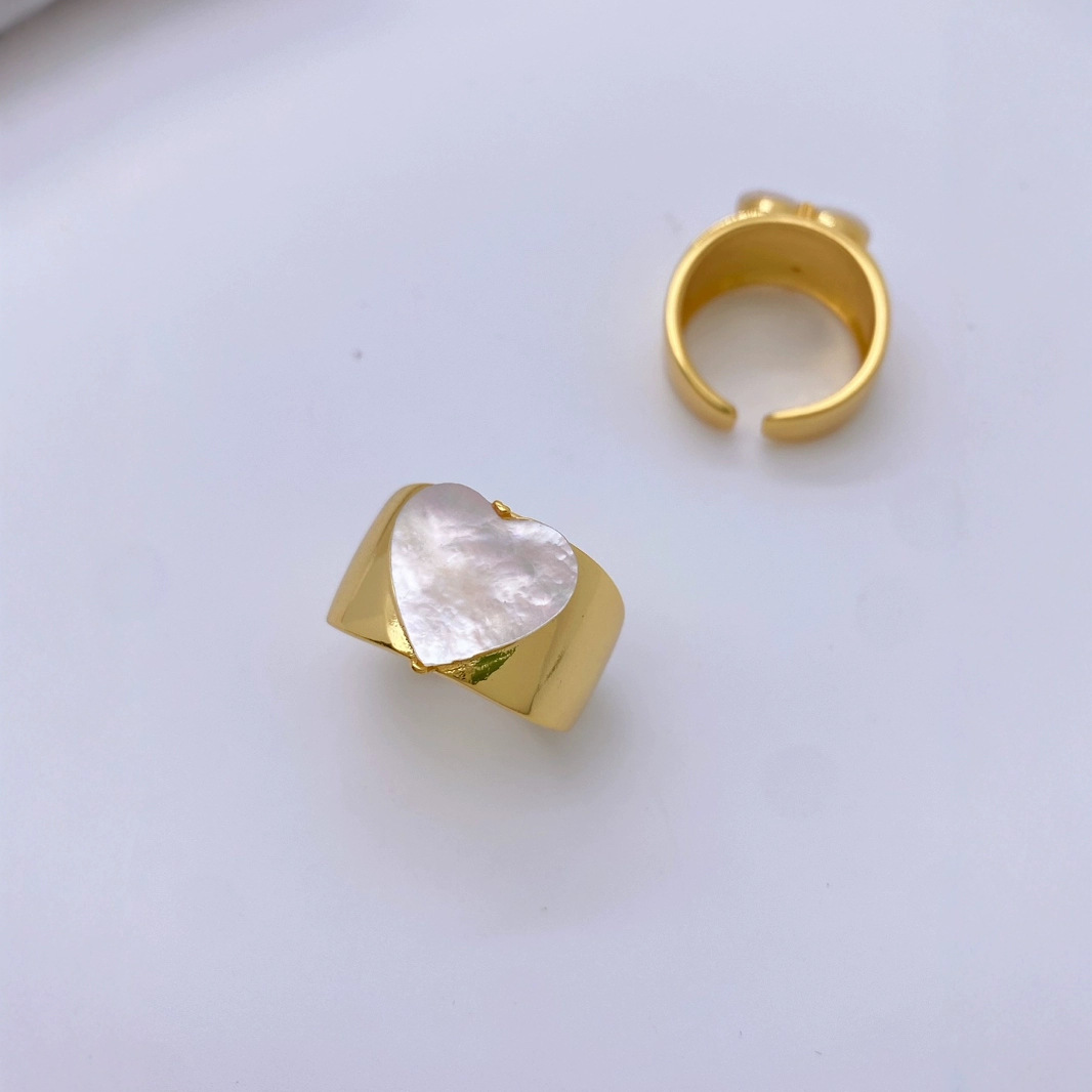 Amazon temu cross-border five-pointed star heart-shaped square shell ring women's gold-plated ring accessory, exuding a sense of luxury Application Scenario