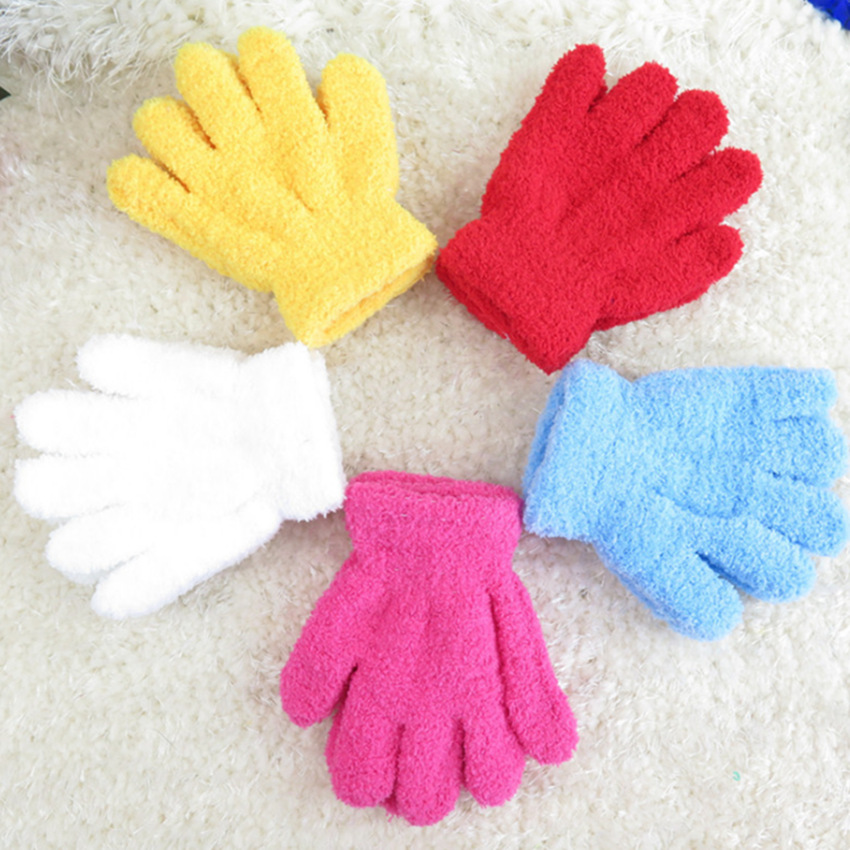 Wholesale winter children's plush gloves, candy-colored towels, primary school students' solid-colored performance warm finger gloves for winter Wholesale winter children's plush gloves, candy-colored towels, primary school students' solid-colored performance warm finger gloves for winter