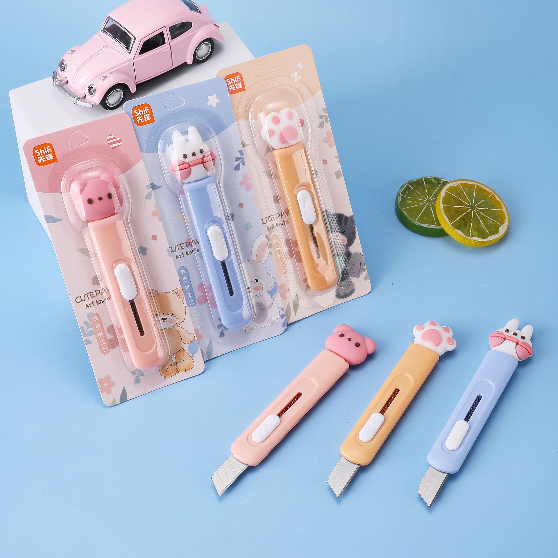 Pioneer 8153 Cartoon Art Knife, office paper cutting, handicraft art homework, student paper cutting tool Application Scenario