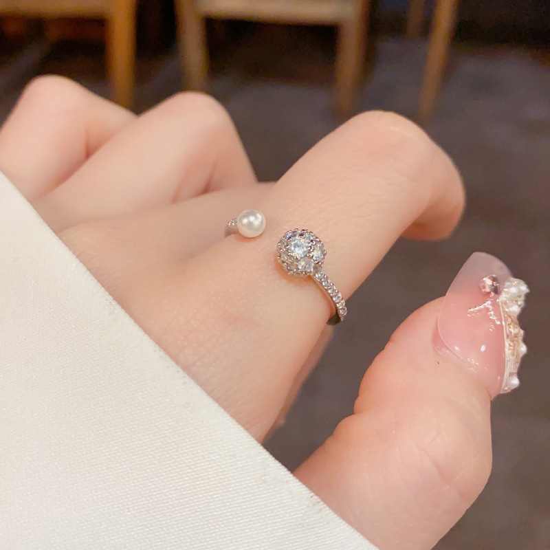 A simple and elegant round zircon pearl open-top ring with a retro and high-end look from the European and American Amazon Specification image