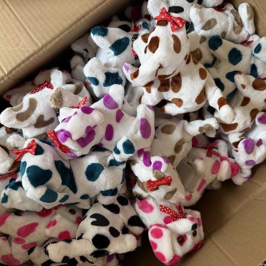 Electric coral spotted dogs, long-haired dogs that bark, nod and wag their tails, spotted dogs, children's electric toy dogs wholesale Item Picture