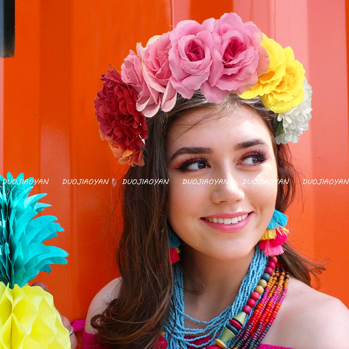 The new cross-border flower headband, featuring colorful and realistic flowers, is a high-end hair accessory with a high top of the head. It is a carnival style headband for women details Picture
