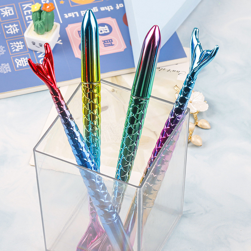 The manufacturer supplies creative stationery such as fish-tail gel pens, imitation fish-tail learning stationery, syringe water-based pens and signature pens details Picture