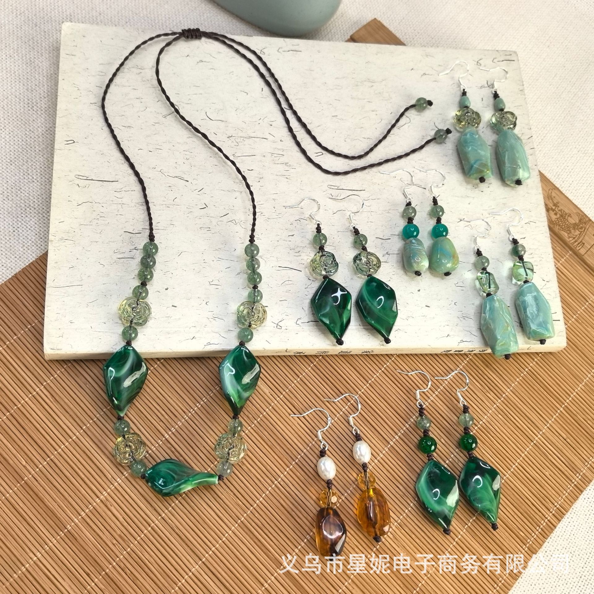 手串/菩提/水晶手串/文玩/合香珠产品图
