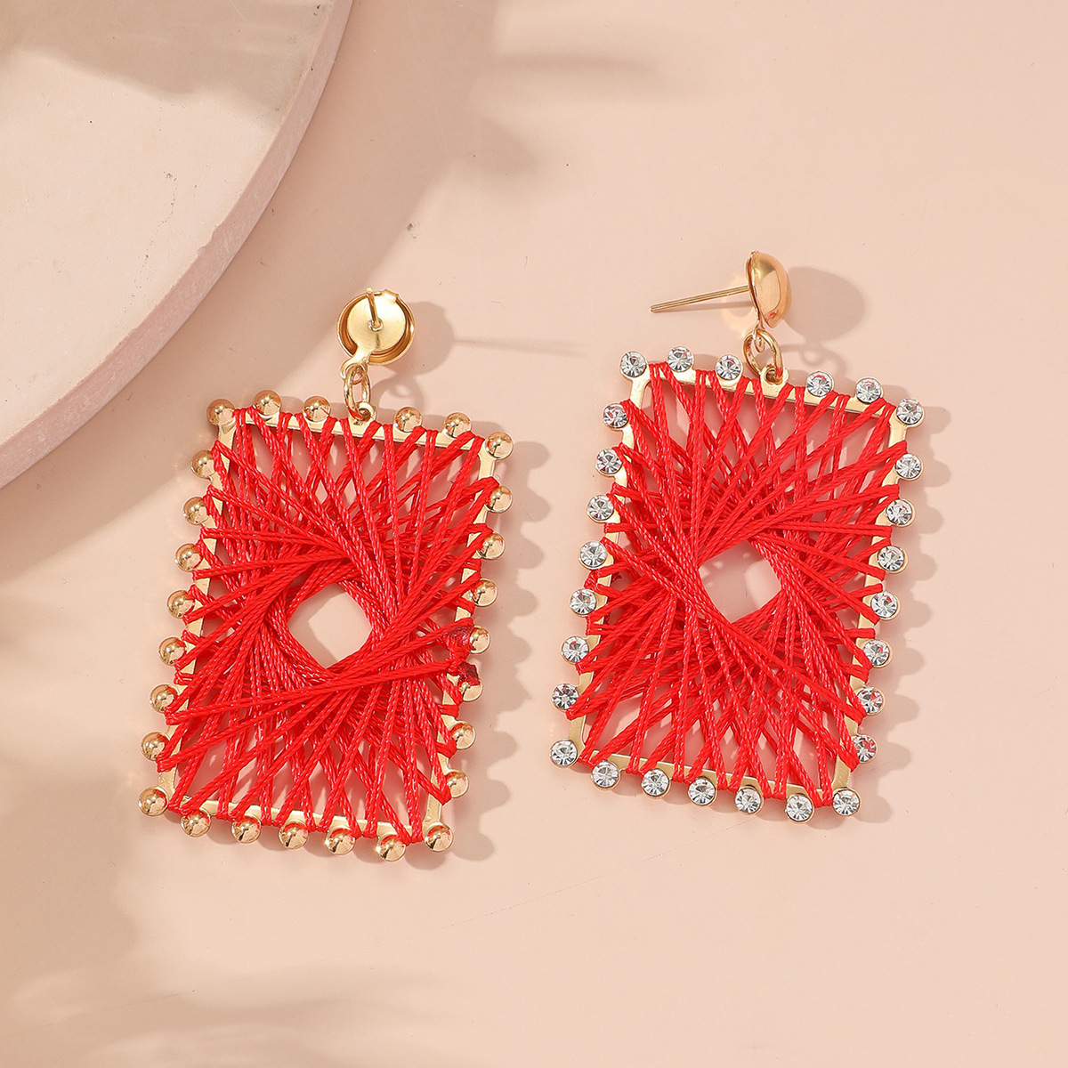 Factory wholesale hand-woven vintage earrings, wrapped stud earrings and earrings, exquisite, light luxury and artistic style Specification image