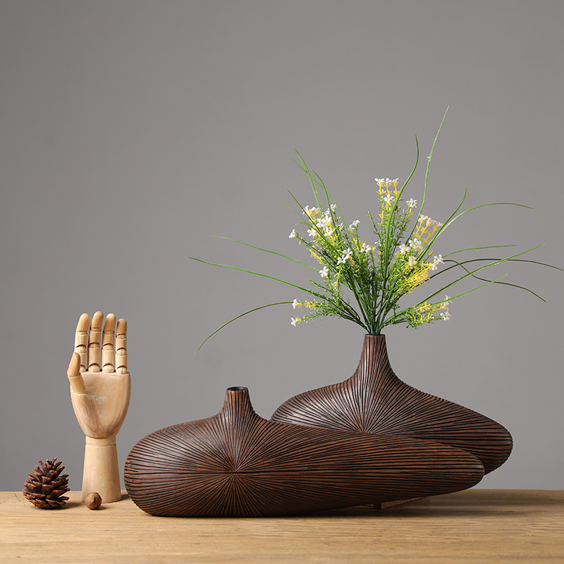2026 New style resin creative desktop decorative vases, modern, simple and personalized soft furnishings details Picture