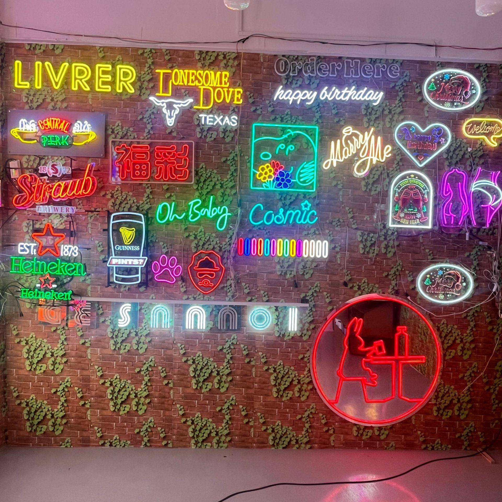 Flexible low-voltage neon light strips, led light strips, ambient lights, indoor and outdoor waterproof silicone dimming neon lights Application Scenario