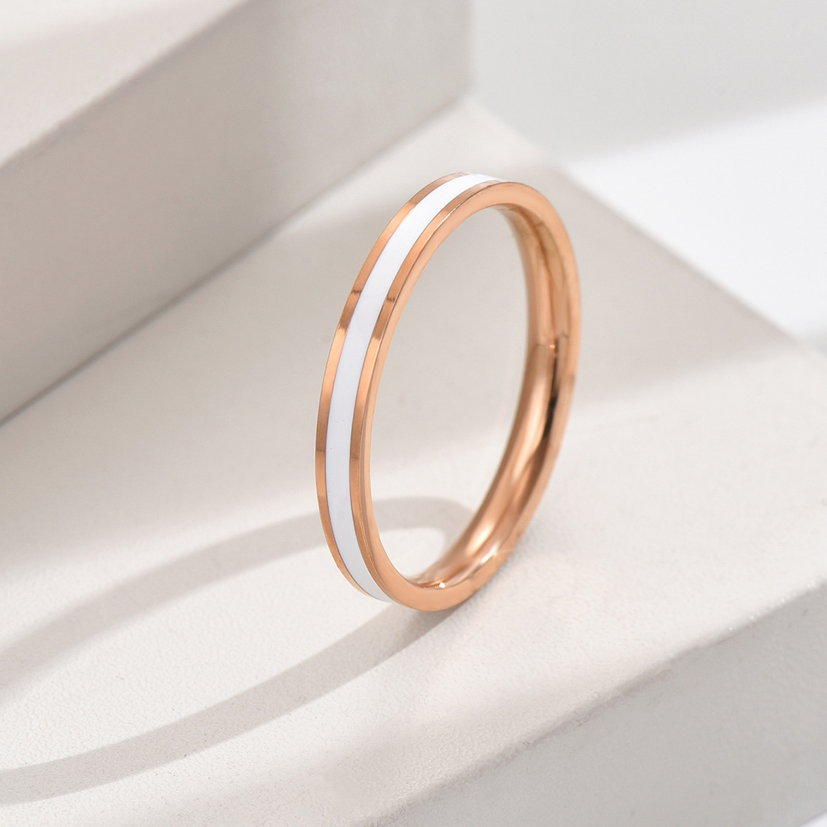 戒指/戒指女/铜微镶戒指/婚戒/银饰戒指细节图