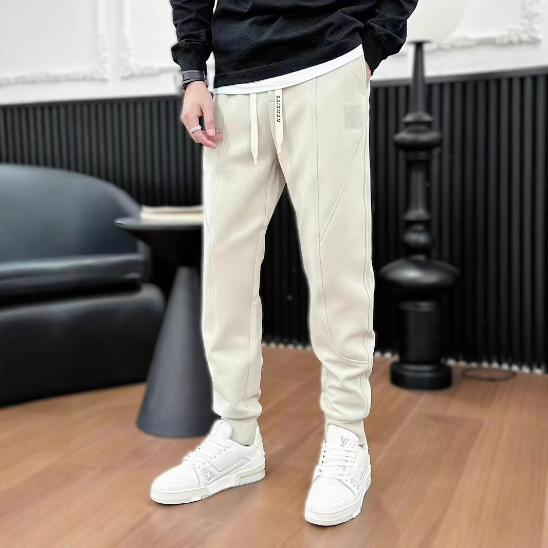 The new autumn and winter men's tapered sweatpants brand casual pants feature trendy styles that are form-fitting, comfortable and versatile Specification image