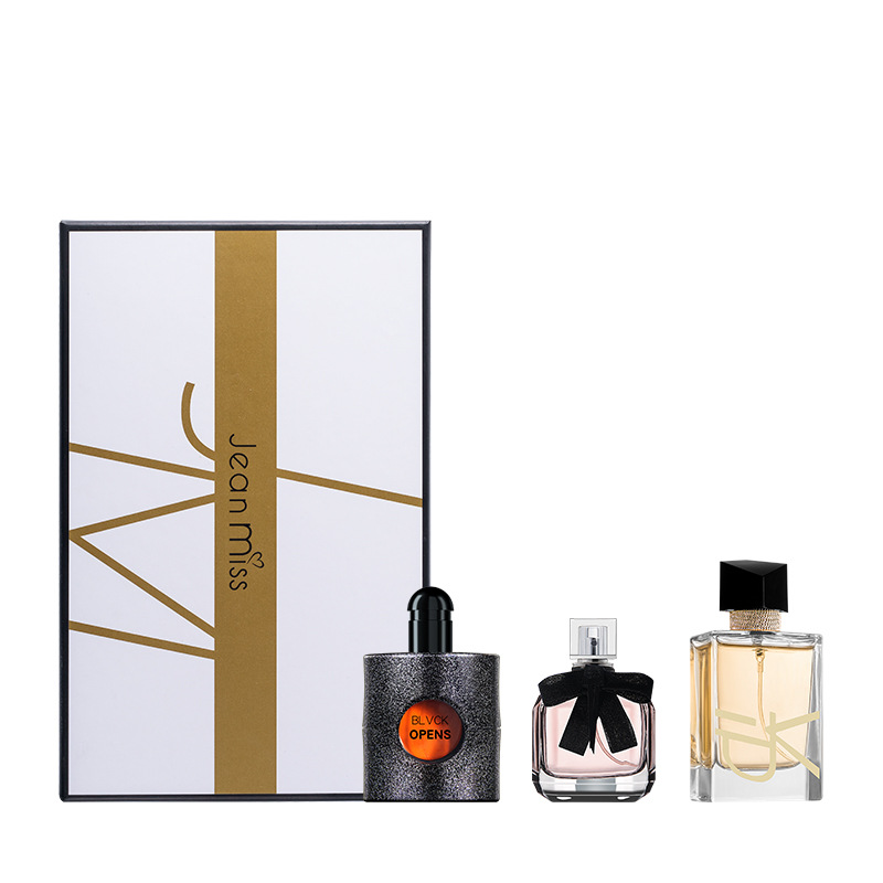 وقد عكس الغراب الأسود العطور في مدينة إيشين الصغيرة مجموعة من ثلاث قطع من عطر باريس الحر Item Picture