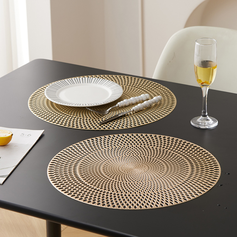 Nordic light luxury round hollowed-out placemats and table MATS, simple waterproof, anti-slip and heat-insulating MATS, Western placemats, injection-molded coasters for home use Specification image