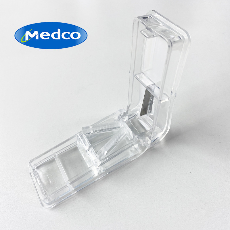 Portable transparent plastic medicine boxes, medicine slicers, medicine slicers, medicine storage boxes and dispensing boxes exclusively for foreign trade full figure
