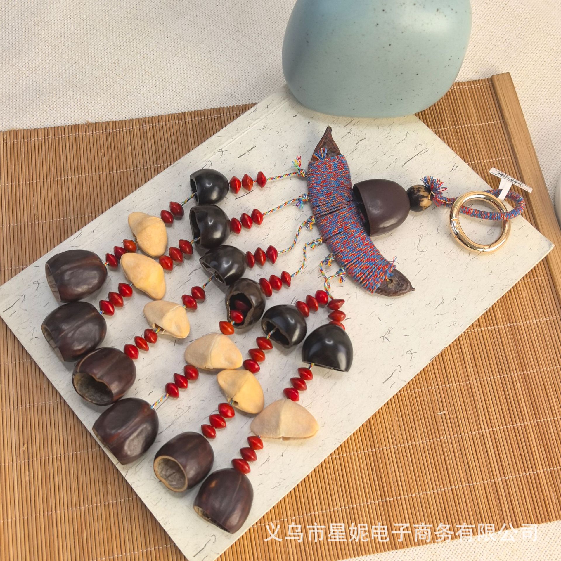"Malaysian-style hanging pendant, fruit shell rattle bag, natural plant seeds, handcrafted wind chime, soothing and healing pendant. Item Picture