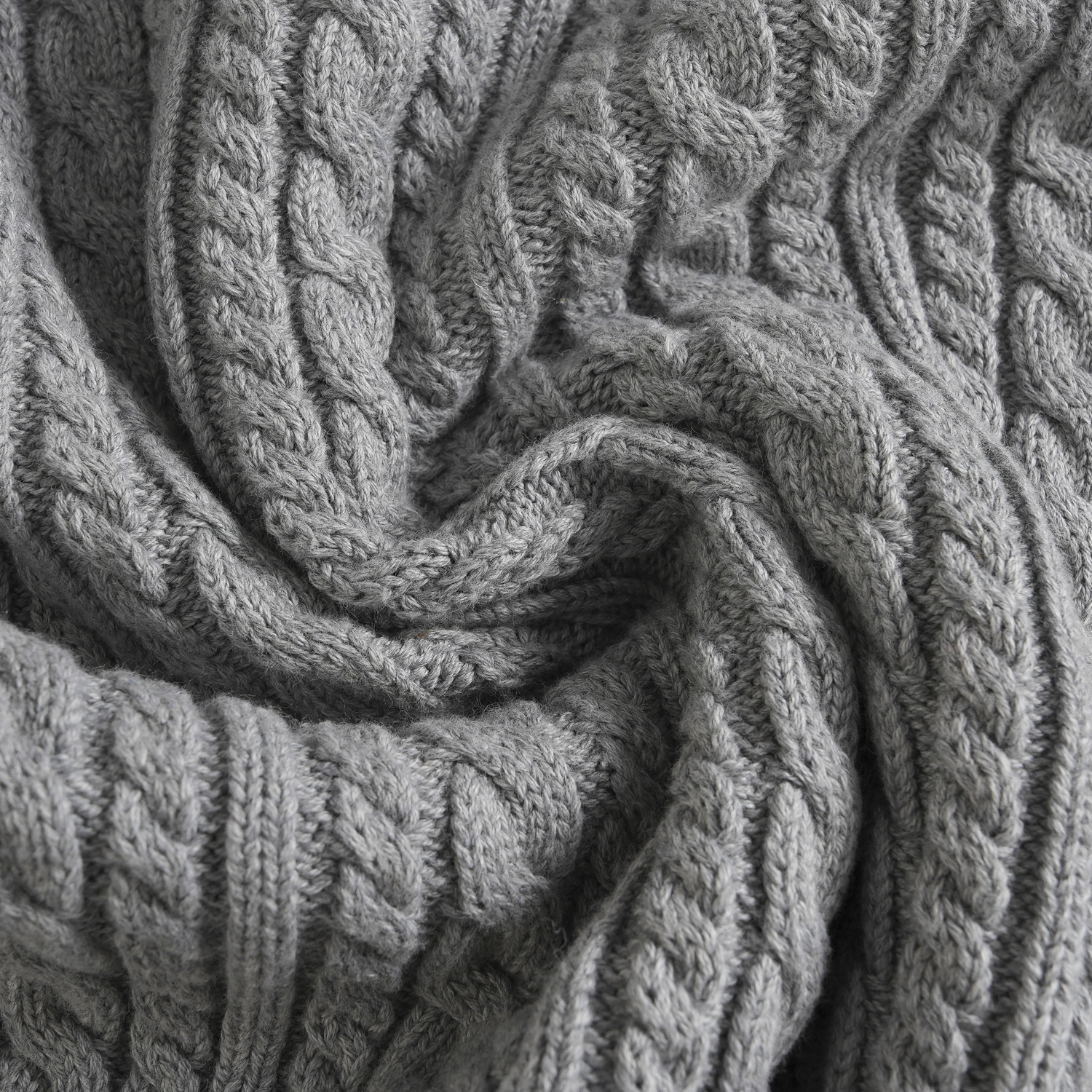 Dalang Sweater Factory wholesals elegant and ladylike grey V-neck long-sleeved braided pullover 100% cotton knitted sweaters for autumn and winter Application Scenario