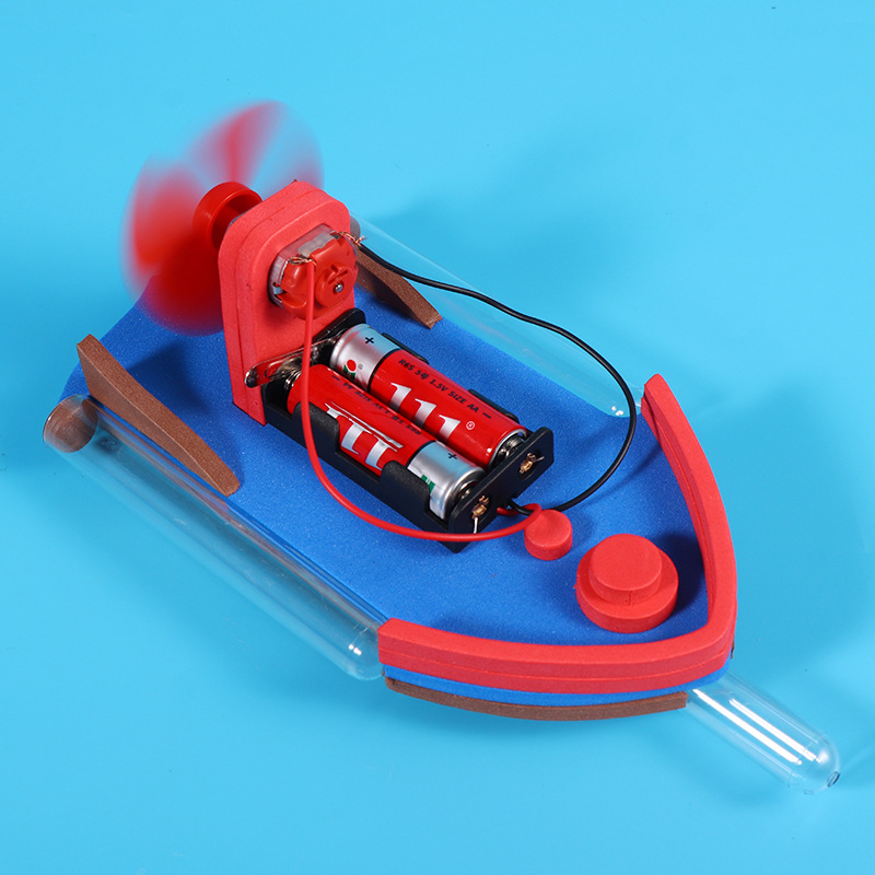 Scientific experiment equipment, water speedboats, small technological creations and inventions, aerodynamic boats, children's handmade toys Application Scenario