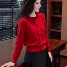 Red Christmas sweater for women 2026 new style for winter wear. A stunning and beautiful little top for petite people details Picture
