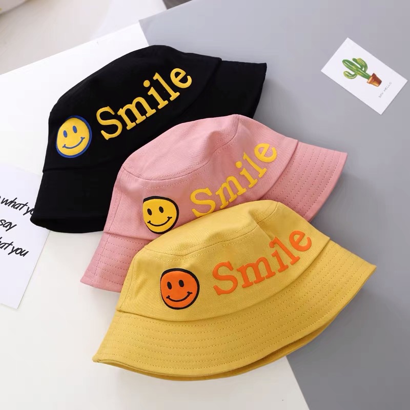 Children's spring and autumn fisherman hats, fashionable basin hats for big kids, cute and super adorable wide-brimmed hats for boys and girls with smiling faces and sun protection details Picture