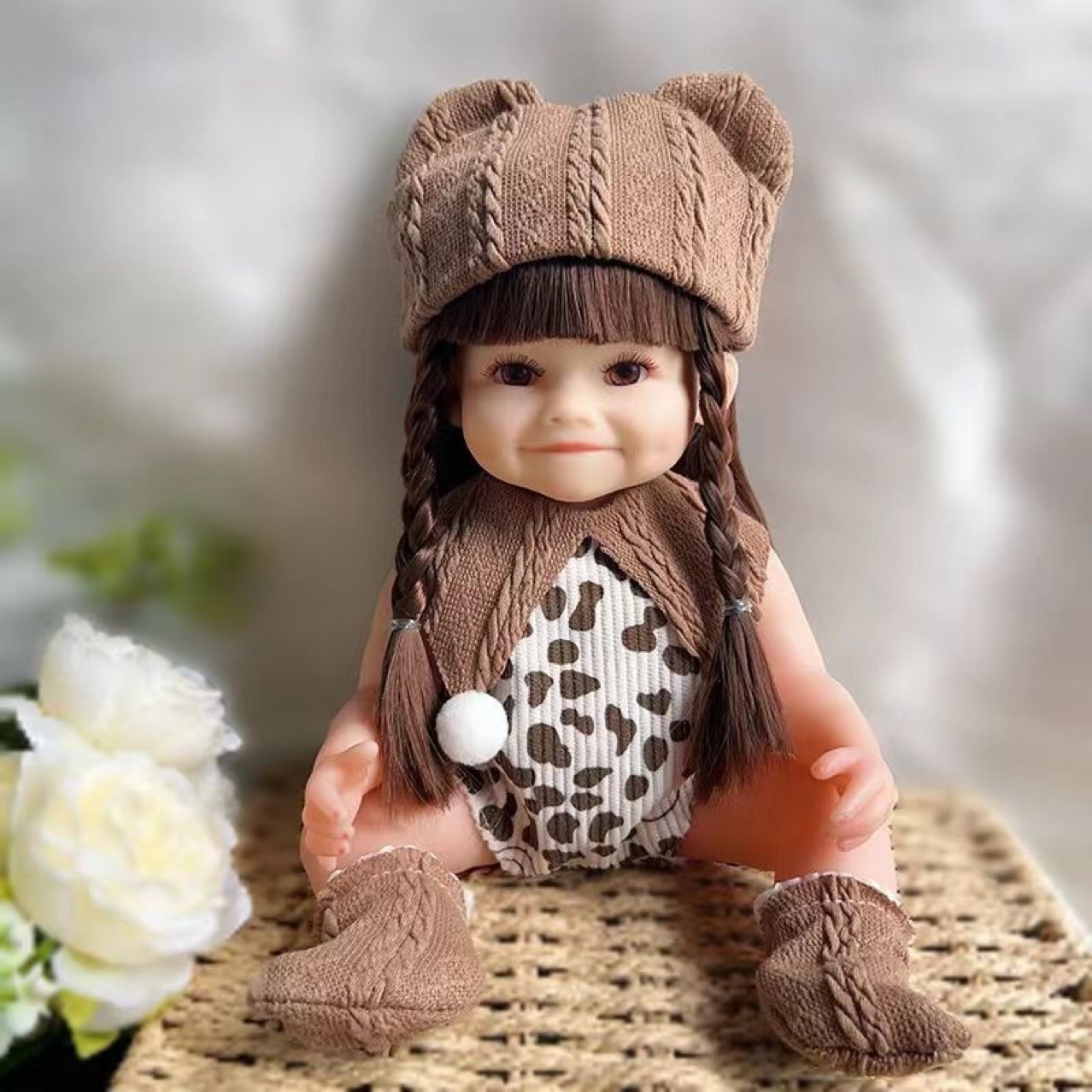 跨境爆款货源现货30CM仿真baby娃娃玩具婴儿女孩软搪胶重生娃培训产品图