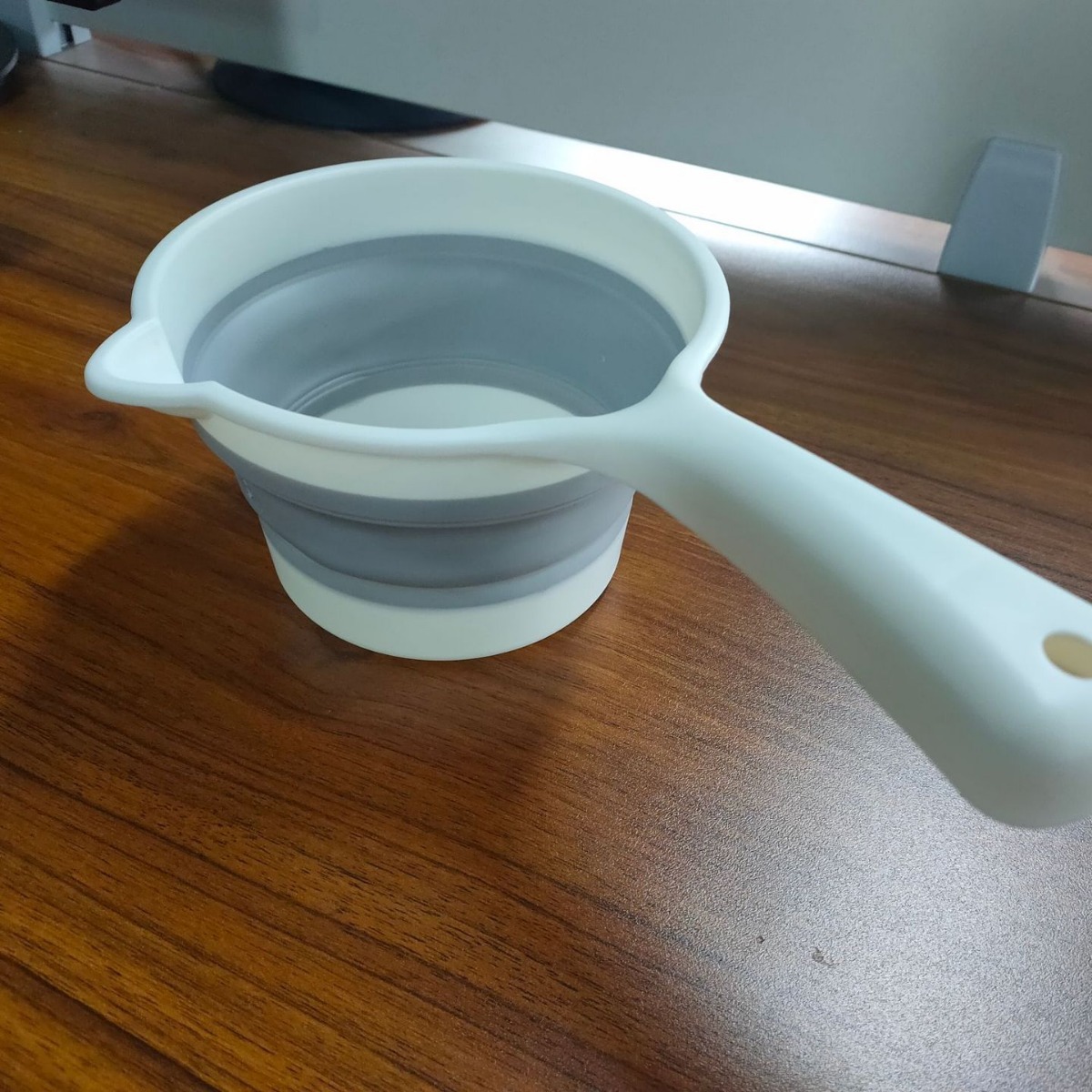 折叠水舀宝宝家居洗头杯婴儿洗澡水瓢水舀花洒沐浴塑料水勺家用