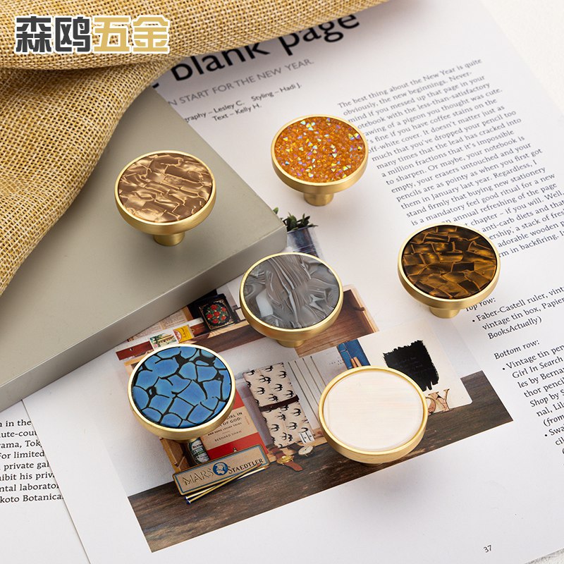 Modern and simple zinc alloy round single-hole handle, colored cabinet door, wardrobe, cabinet drawer, cabinet door handle Specification image