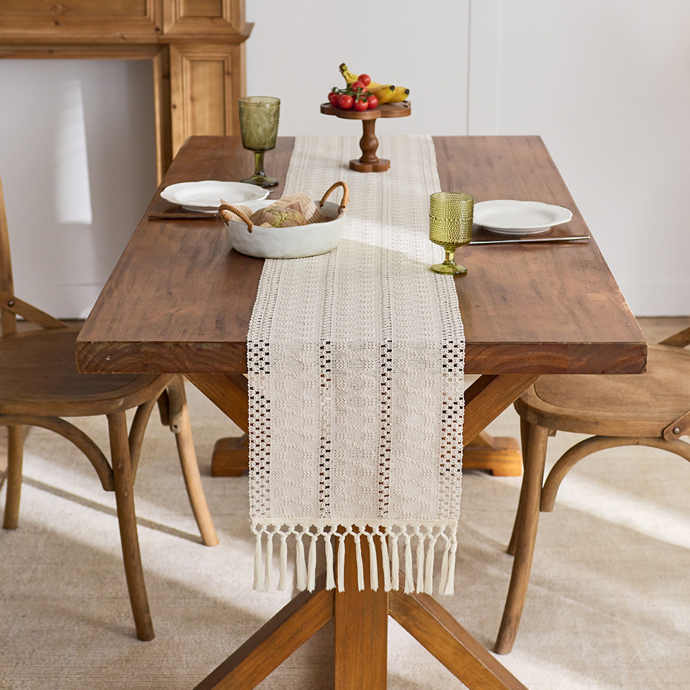 Cream-colored table flag, tassel cotton fabric, hollowed-out coffee table tablecloth, Bohemian country farmhouse kitchen table decoration fabric Application Scenario