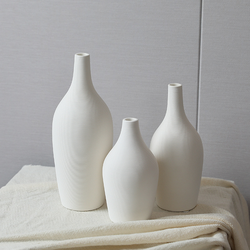 2026 New Nordic Ins-style creative white striped ceramic vase, living room dining table, home dried flower arrangement decorative item details Picture