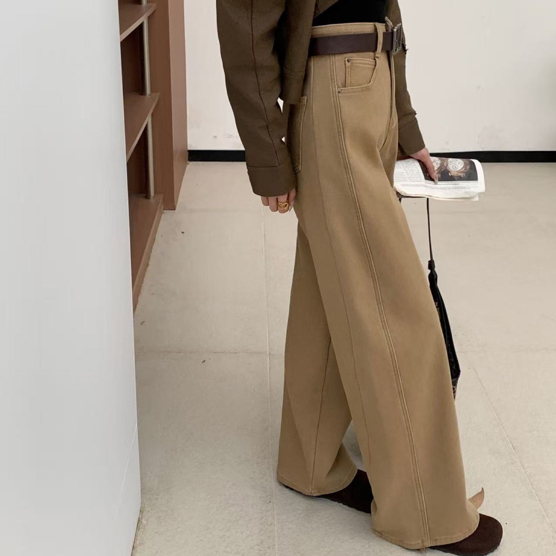 25新款冬季弯刀裤加厚加绒高腰宽松阔腿百搭休闲牛仔女长裤22722