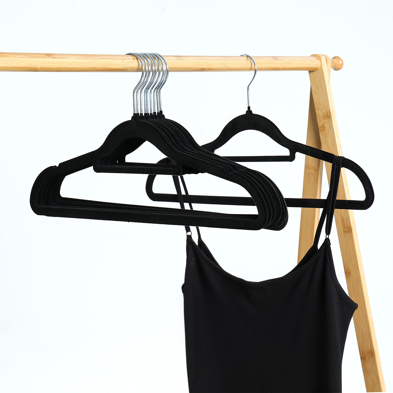 【 Ant Picture 】 Home anti-slip and traceless coat hangers, velvet trouser clips, specially used by garment organizers for hanging clothes