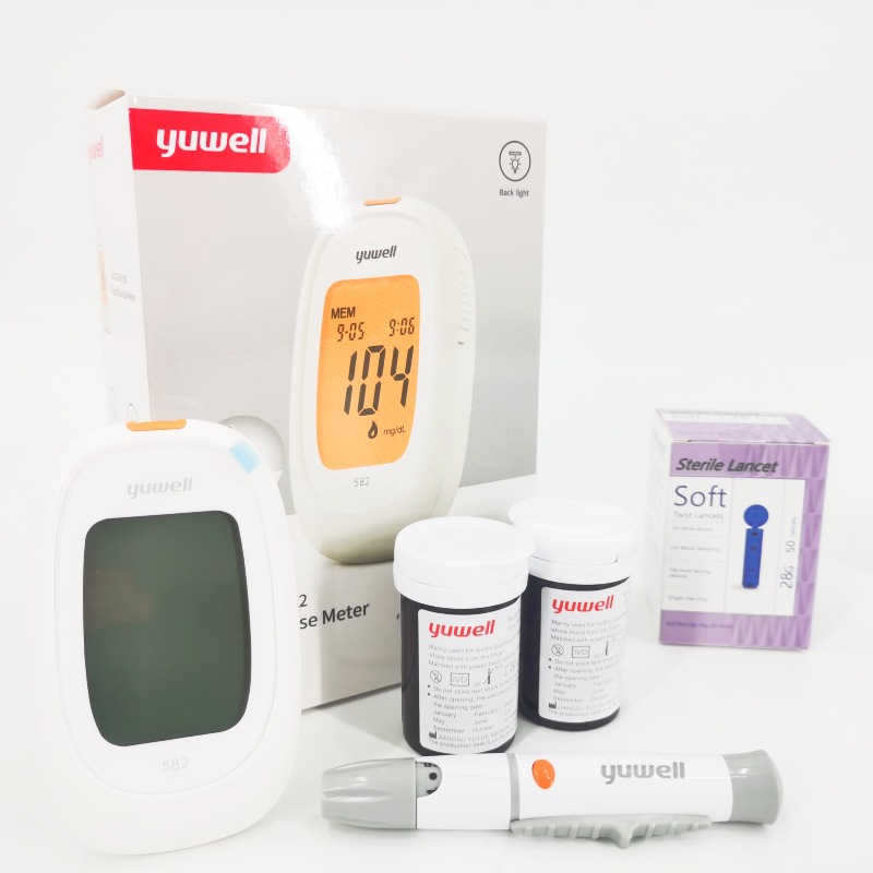 Cross-border exclusive Yuyue 582 blood glucose meter, blood glucose test paper, home high-precision, no-code adjustment, fully automatic blood glucose meter Application Scenario