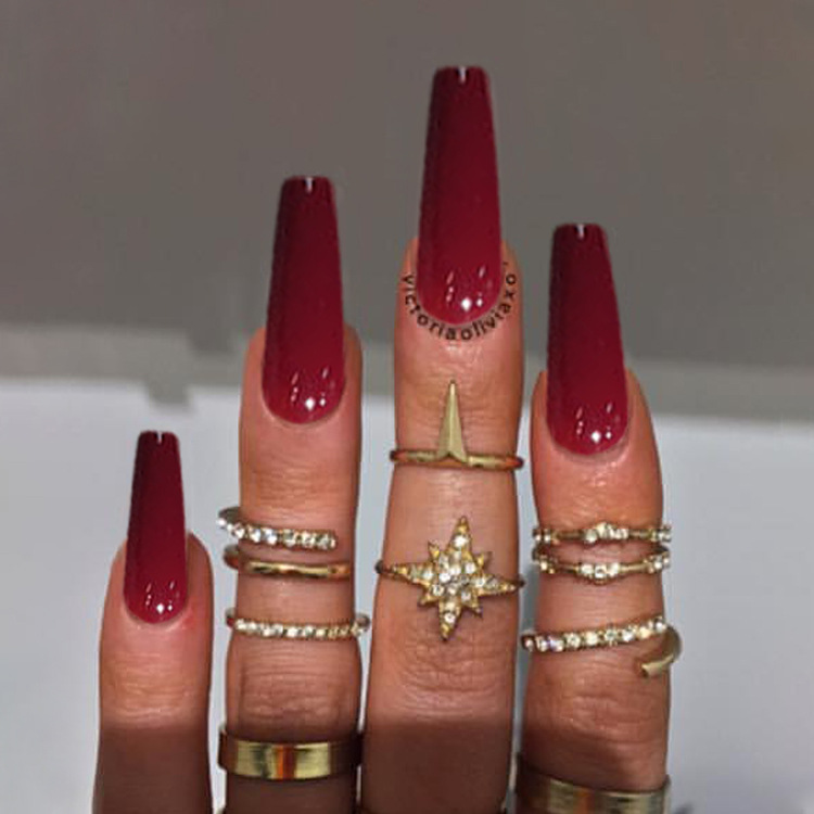 Cross-border exclusive long ballet false nails, glossy UV coating finished nail art, solid color long wearable nails wholesale Application Scenario
