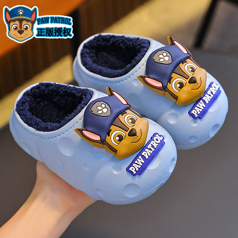 布艺拖鞋实物图