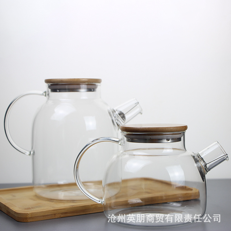 High-temperature resistant teapot, glass teapot, bamboo lid teapot, tea set, Nordic thickened transparent high borosilicate cold water kettle Application Scenario
