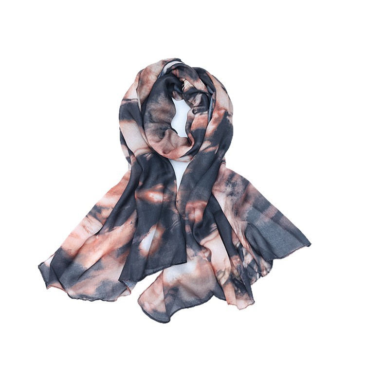 Wholesale of new cross-border Balinese gauze printed gradient women's headscarves, Moroccan headscarves and summer sun protection shawls Item Picture