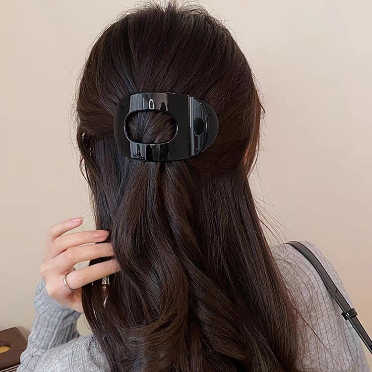 The retro and laid-back style of the back of the head, the shell-shaped hair clip, is a new 2025 model for women, exuding a sense of elegance and sophistication. It's a duckbill clip Specification image