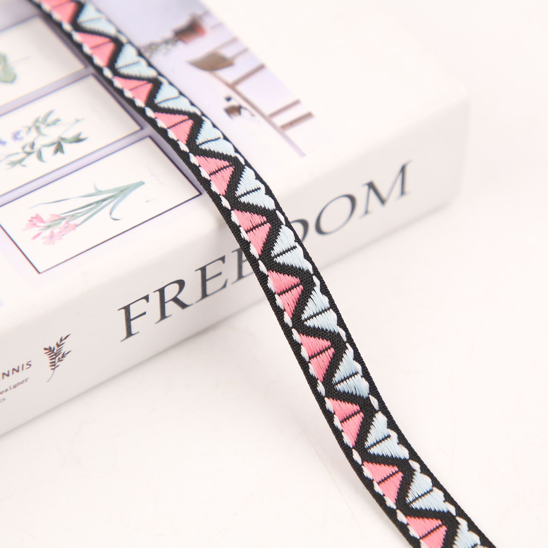 1.2cm fresh and light triangular wave ethnic style jacquard webbing, ethnic clothing and accessories, colorful bow webbing Application Scenario