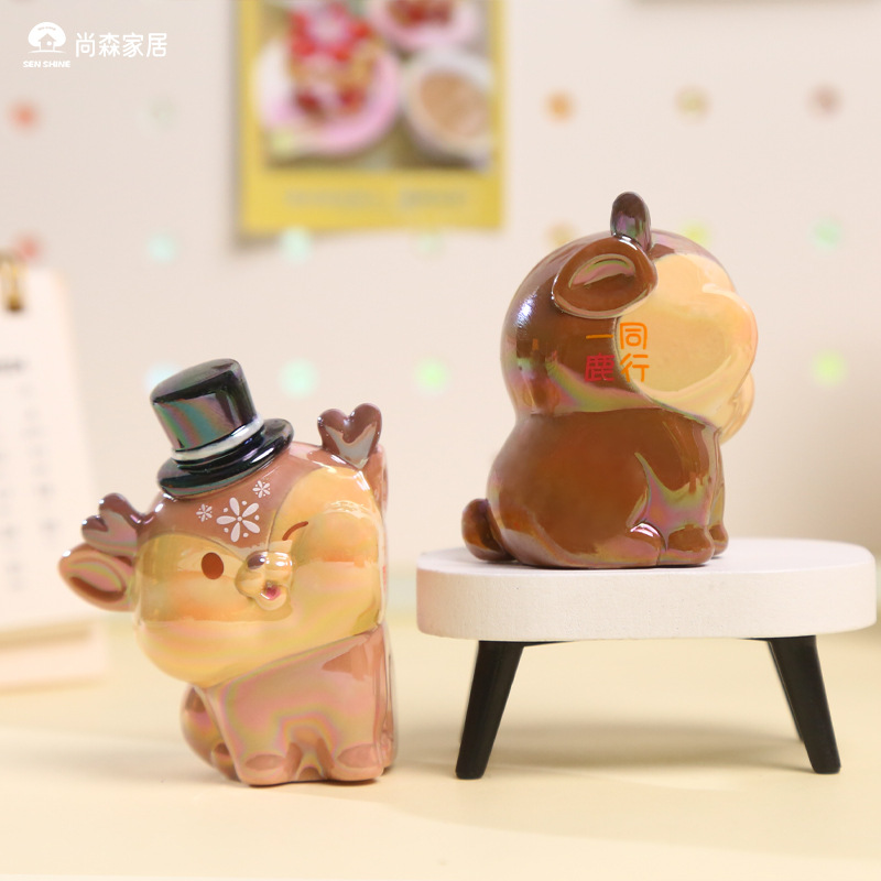 New factory direct sales of Aidi Tietie ornaments. Cute cartoon and good meaning home decoration and casual ornaments for women's Day Specification image