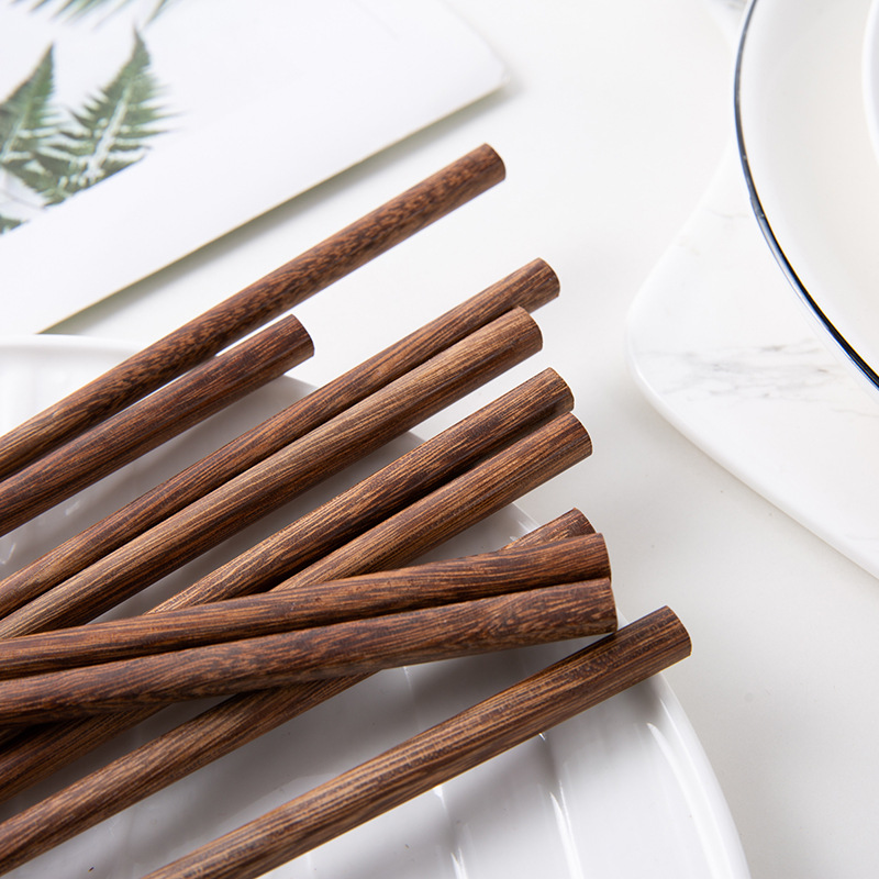 Red sandalwood chopsticks, household chicken wing wood, unpainted, unwaxed, anti-slip, heat-resistant, high-end wooden chopsticks that do not mold or deform Application Scenario