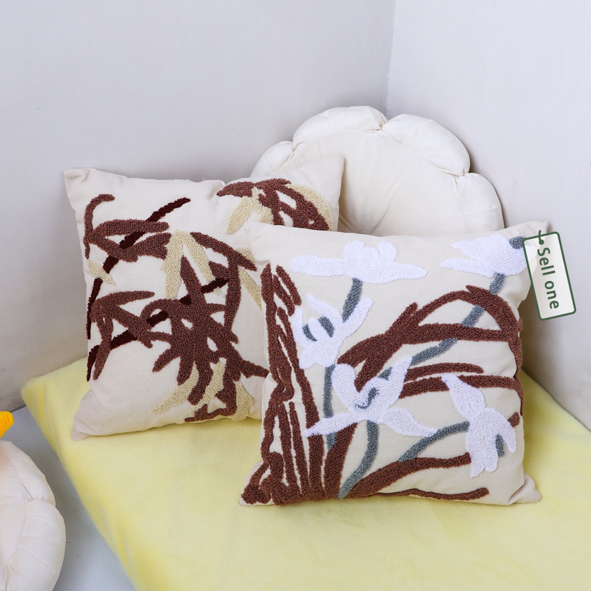 New and fresh three-dimensional embroidered flower pillowcase, bay window living room sofa cushion and pillow cover Specification image