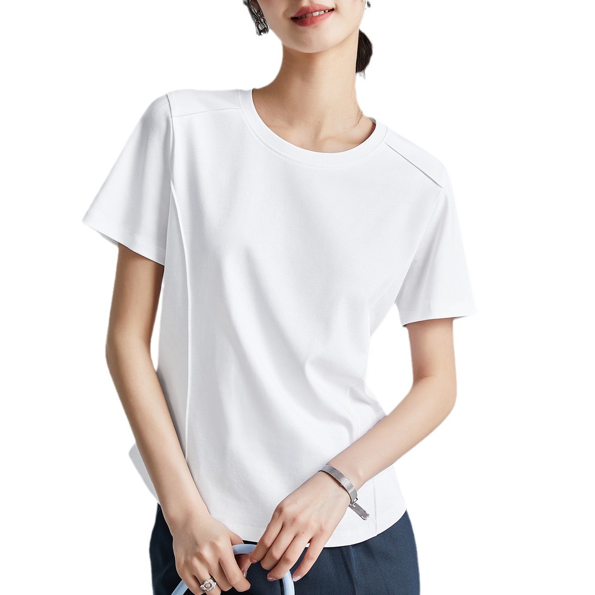 The same style of white short-sleeved off-the-shoulder T-shirt for women in the mall, 25 summer mercerized cotton round-neck base layer T-shirt, half-sleeved Item Picture