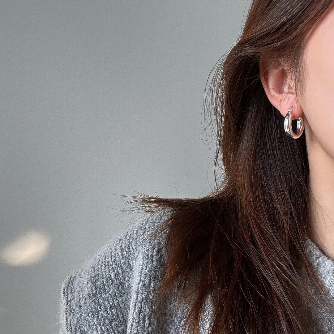 S925 sterling silver 3.3-day single, same style circle earrings, a niche and high-end feel, French geometric silver ear rings, hip-hop earrings Item Picture