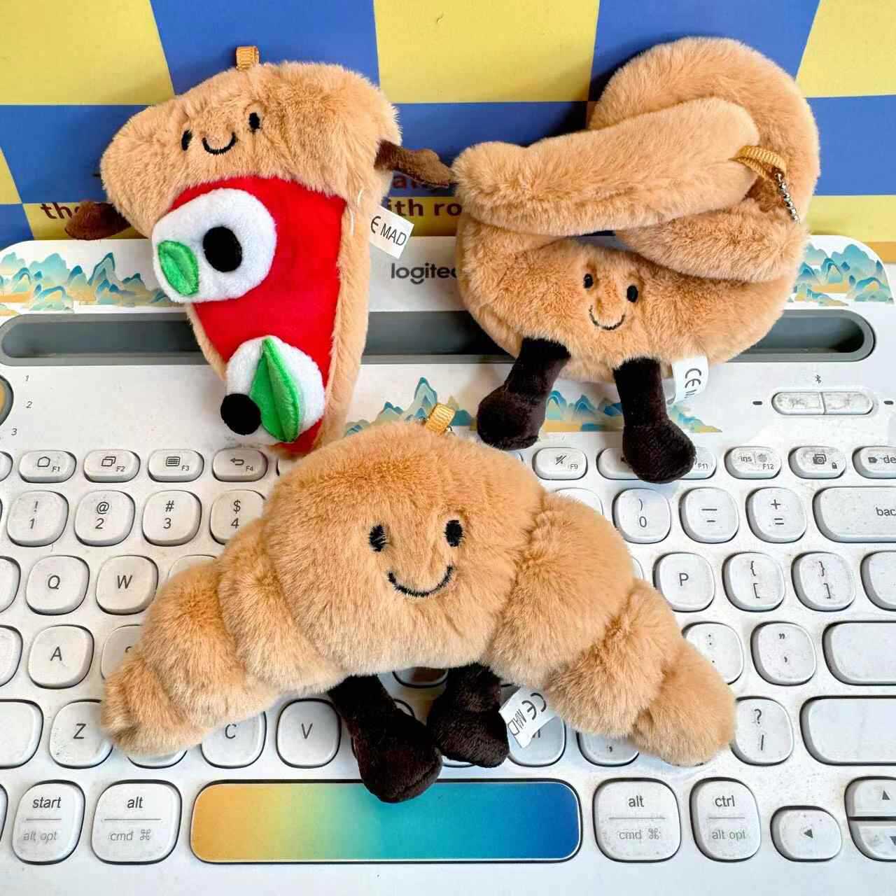 钥匙扣/发光闪光钥匙扣/毛绒挂件/羽毛球挂件/鸭子叫钥匙扣细节图