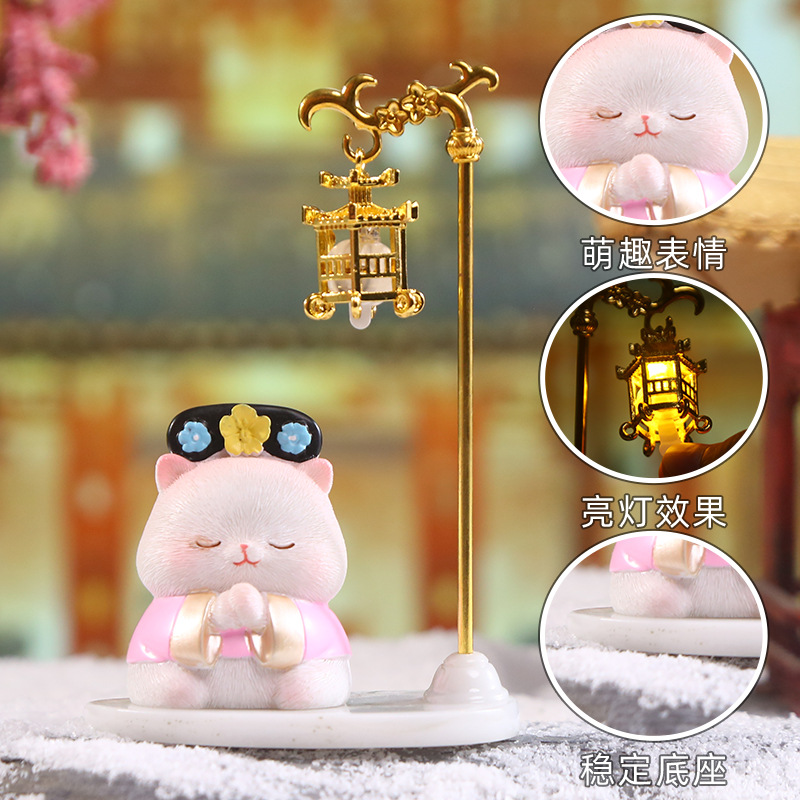 New "Miao Miao Long Live" small lamp ornament, cartoon and cute resin decorative handicraft, festival gift gift ornament Application Scenario