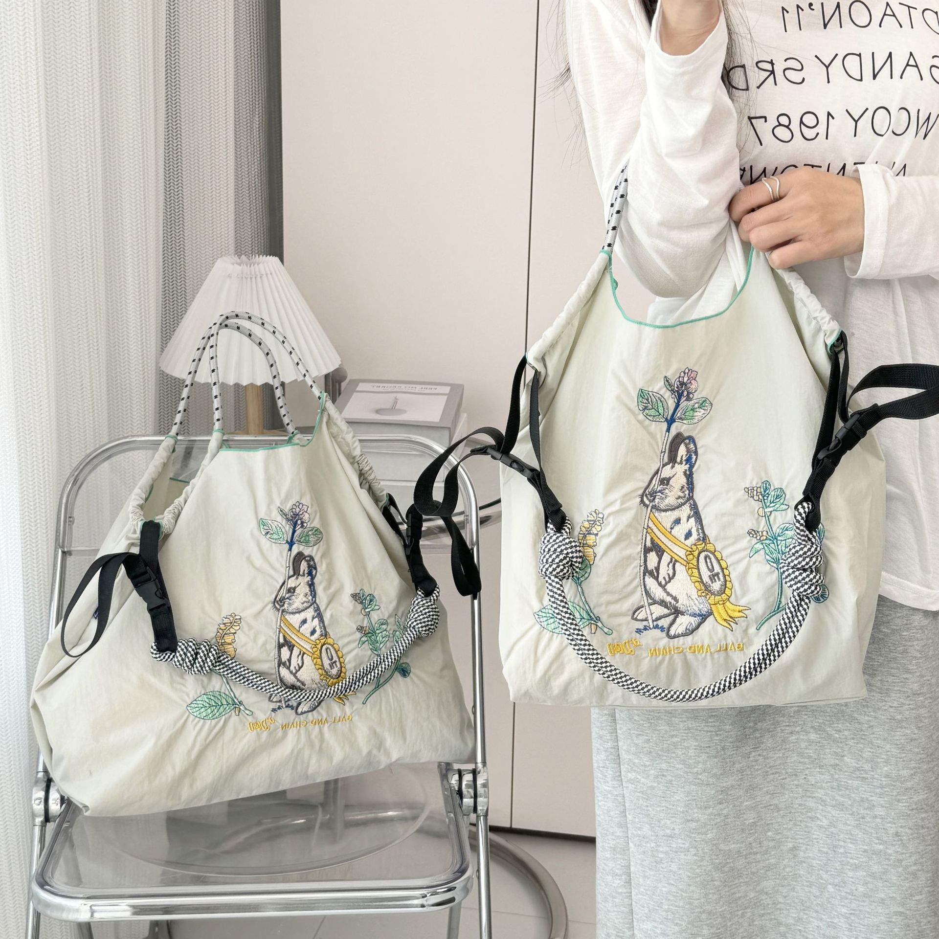 兔年同款网红托特包刺绣购物袋手提斜挎单肩包尼龙防水轻便大容量