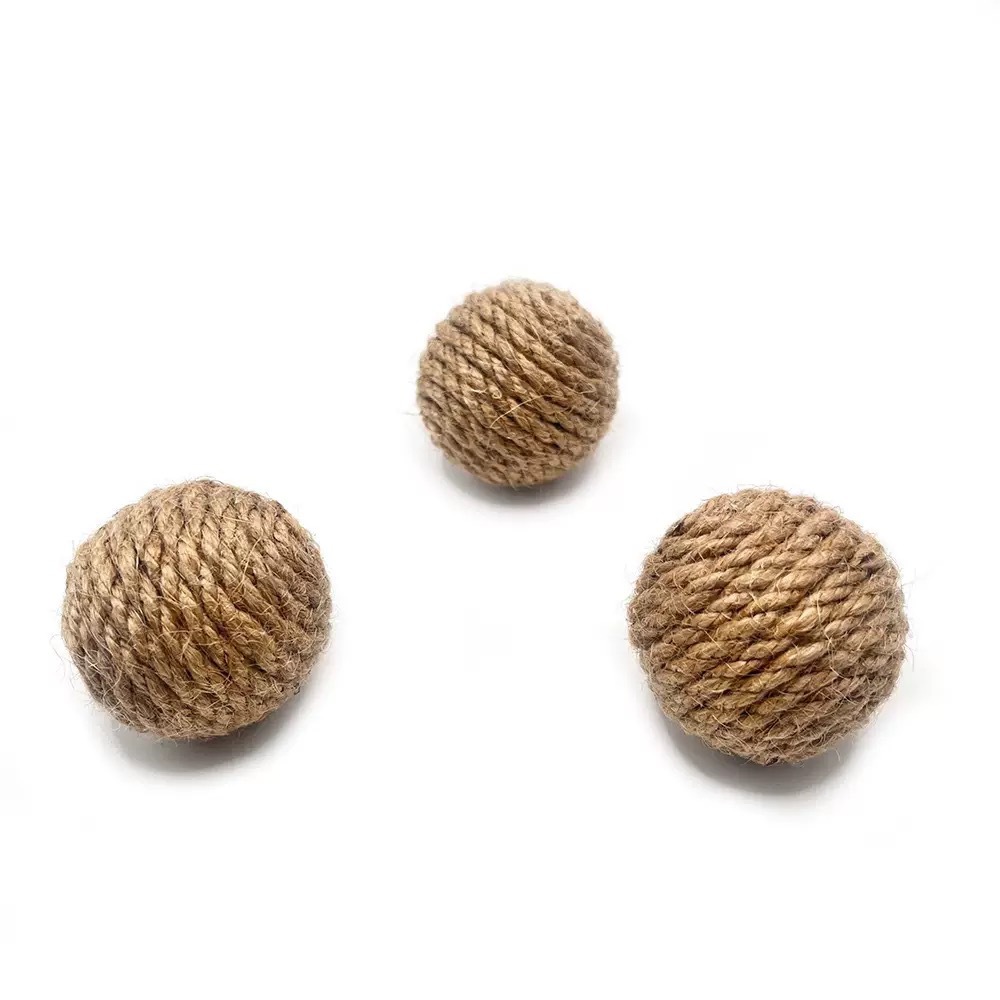 Pet cat toys, Christmas pet supplies, jute rope balls, jute material cat toy balls, rolling sound-making toys Item Picture