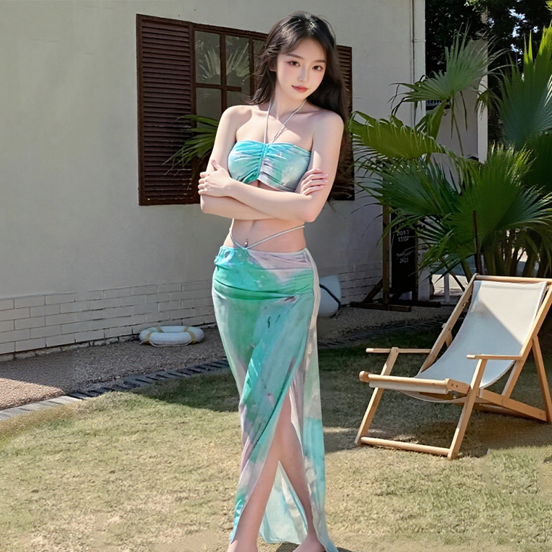 New women's four-piece swimsuit, bikini, two-piece swimsuit, pure desire style, bow, long-sleeved, sun-protective swimsuit wholesale -107080 Application Scenario