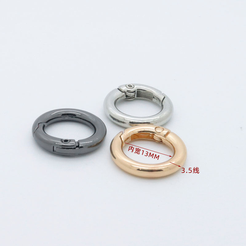 Wholesale metal spring ring hangers, open ring bags, buckle ring accessories, key rings, diy repair, hardware spring rings Application Scenario