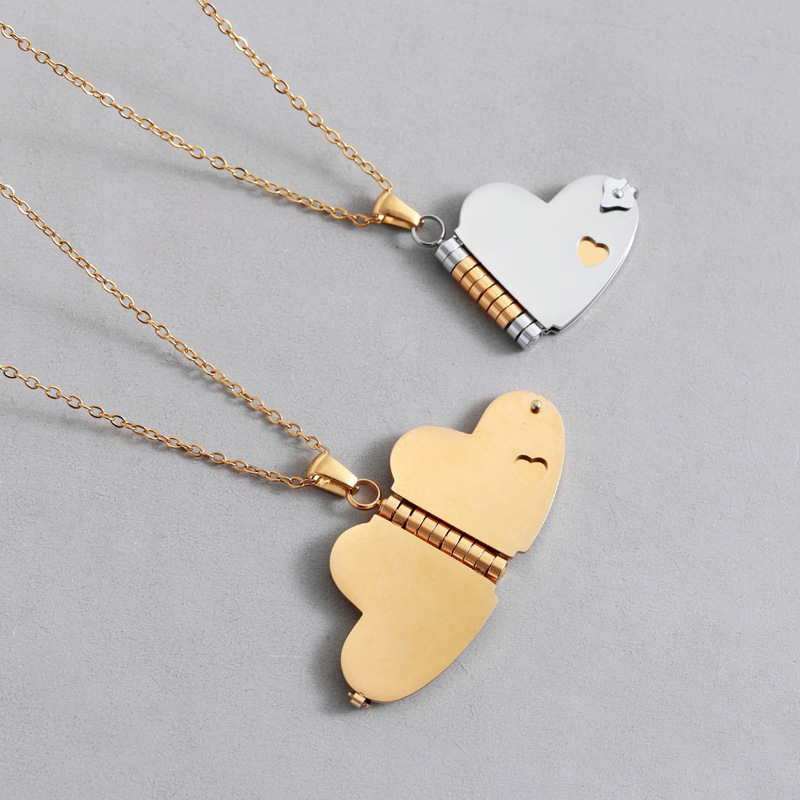 A popular titanium steel heart-shaped book necklace for women in Europe and America, a light luxury and niche stainless steel couple necklace that can be opened and engraved Specification image