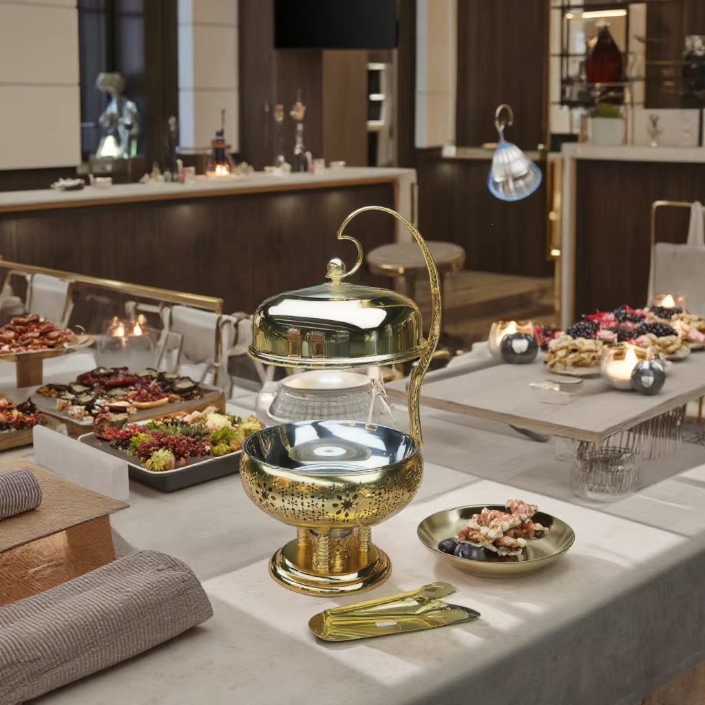 Cross-border supply stainless steel golden round buffet stove, insulated stove, restaurant food heater, alcohol stove Application Scenario