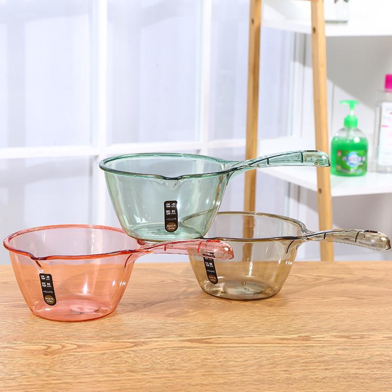Household kitchen ladle, household long-handled plastic large size creative plus deep 水舀子 water rinse shampoo spoon Specification image