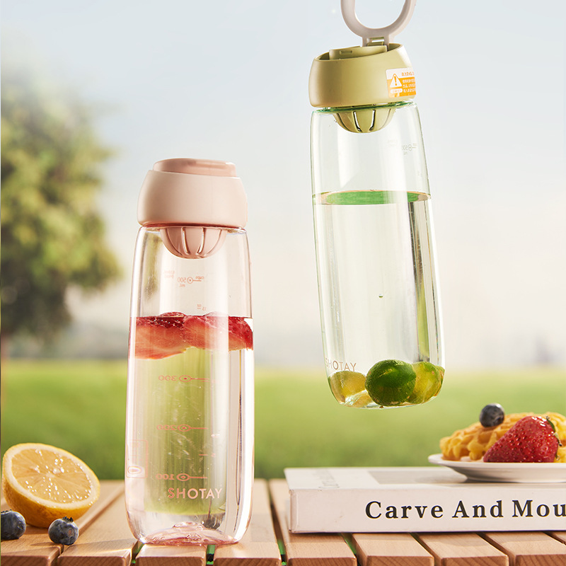 水杯带勺子/安装在墙上的加热器/Bottel产品图